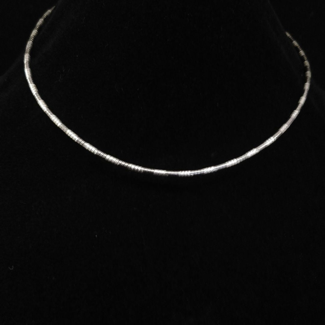 Candrin black And White Ladies Chain