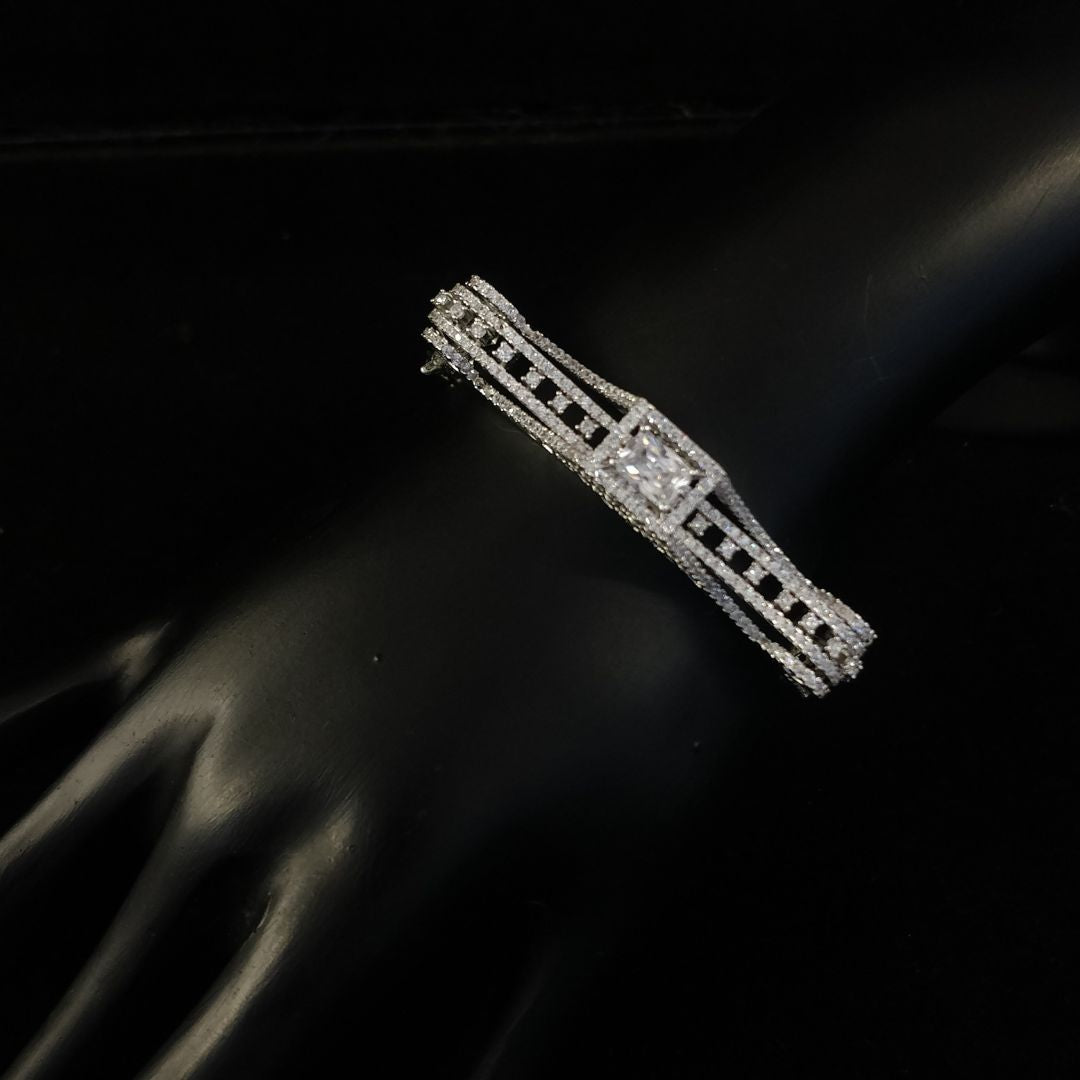 Candrin Antilia Ladies Bracelet
