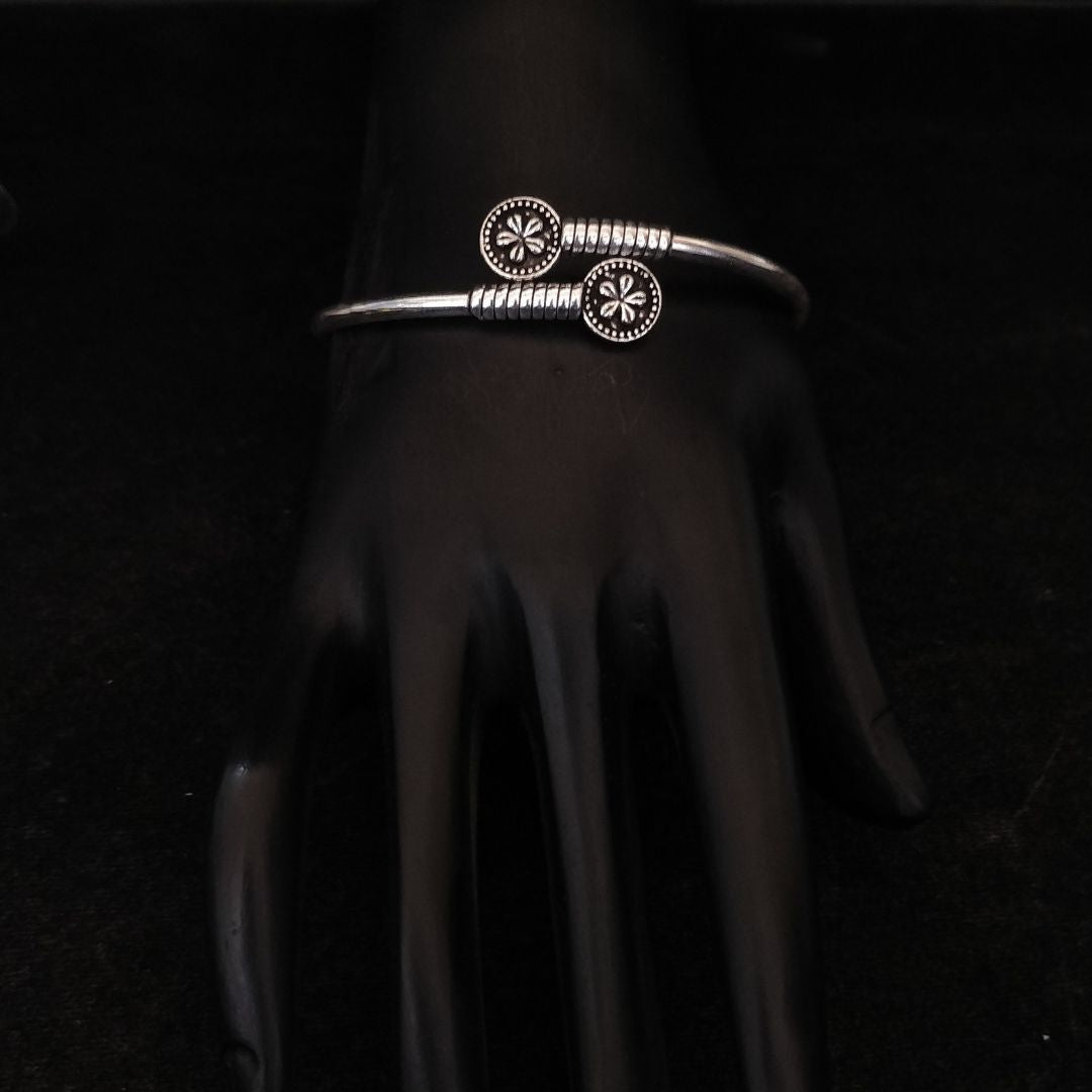 Candrin Nommrel Single Bangle