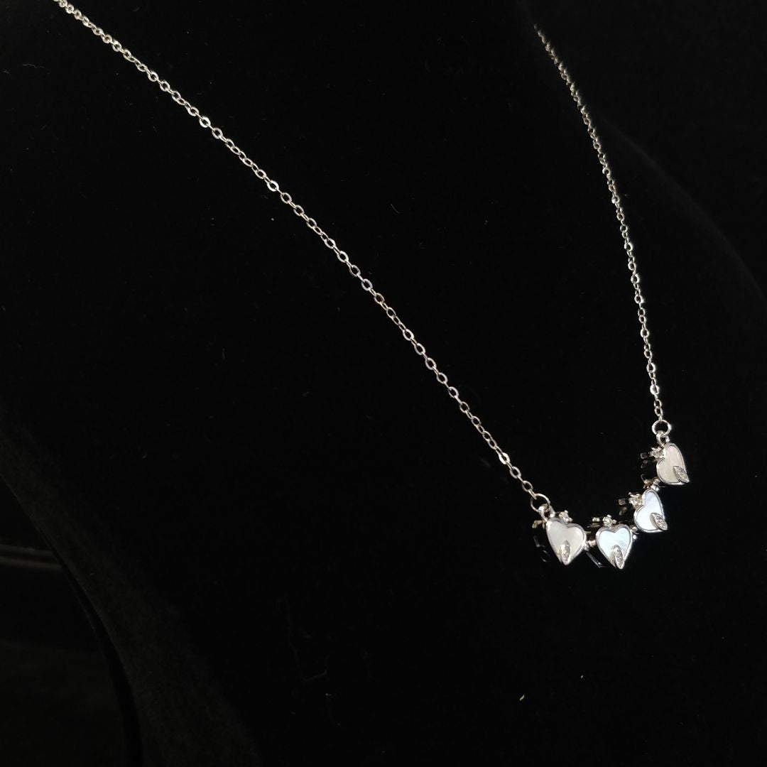 Candrin Pamela Magnetic pendent