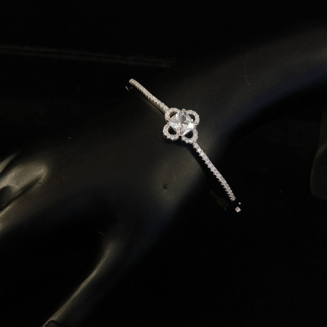 Candrin Anoy Ladies Bracelet