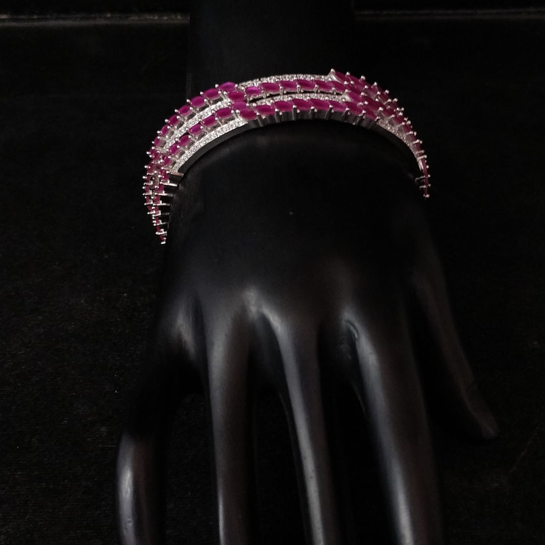 Candrin Yarda Bangle