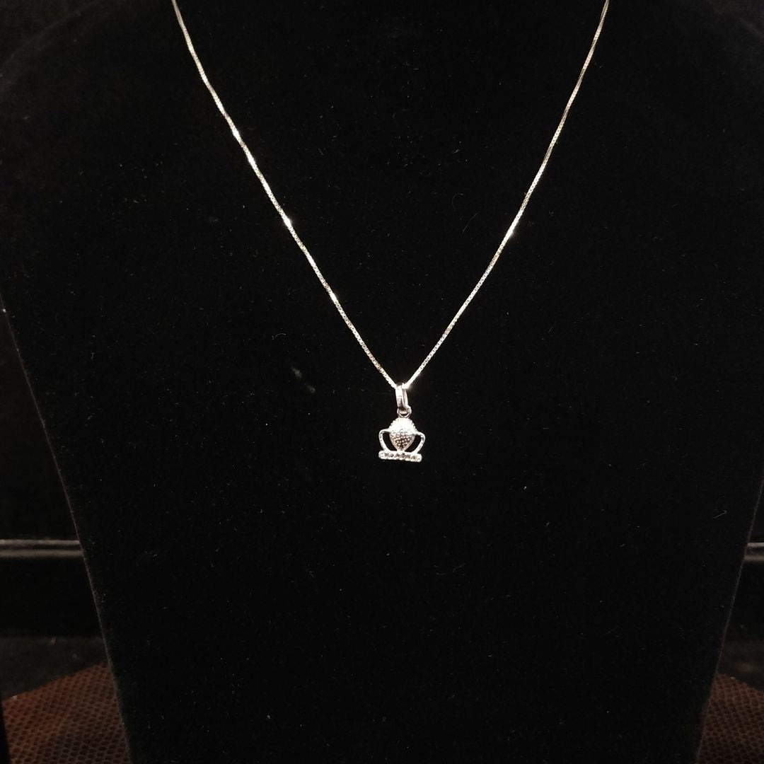 Candrin Ava Silver chain pendent