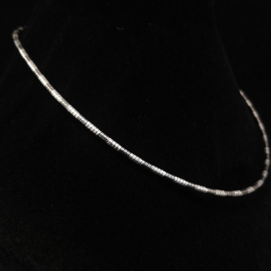 Candrin black And White Ladies Chain