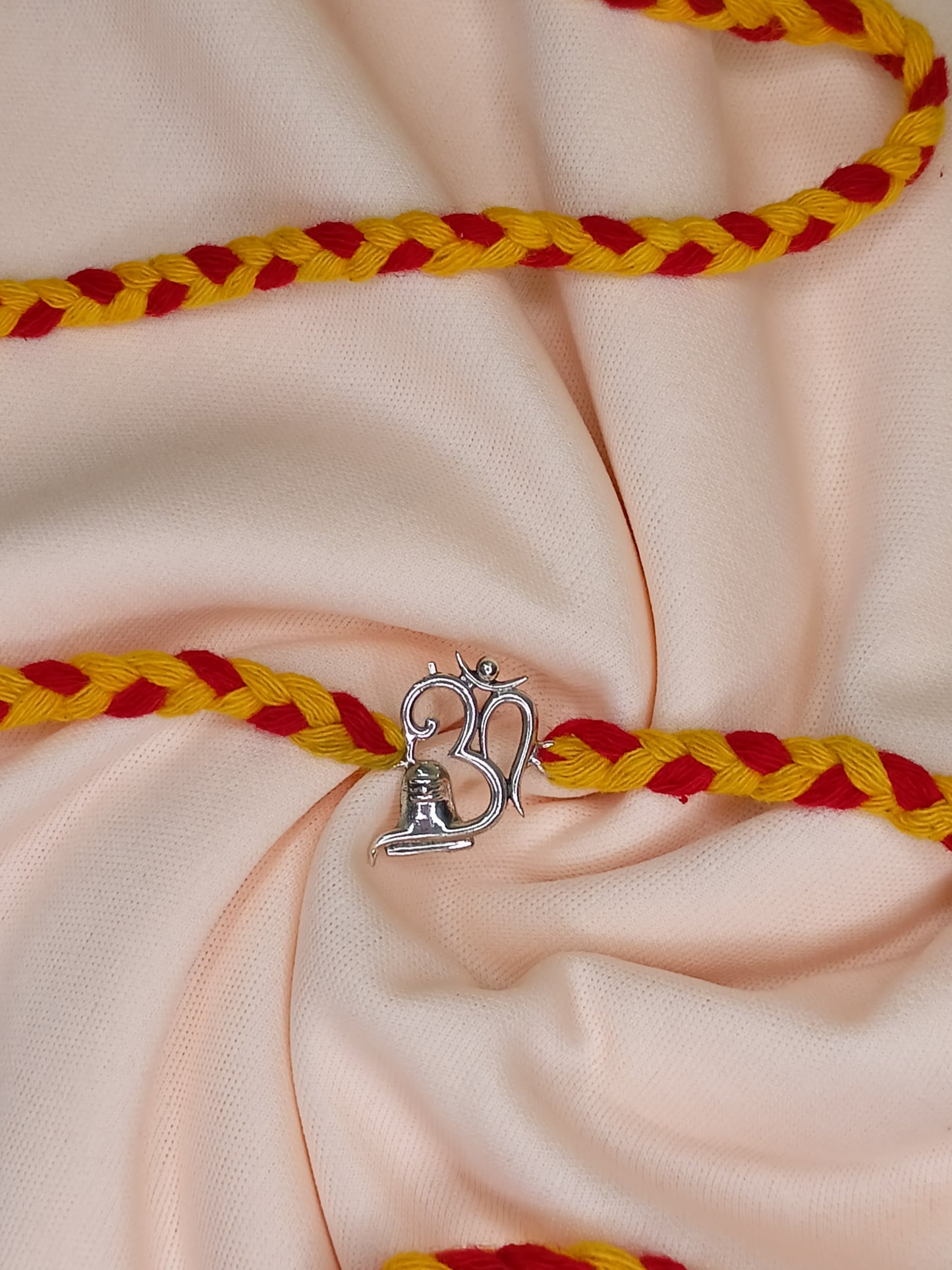 Candrin Om Shivling Rakhi
