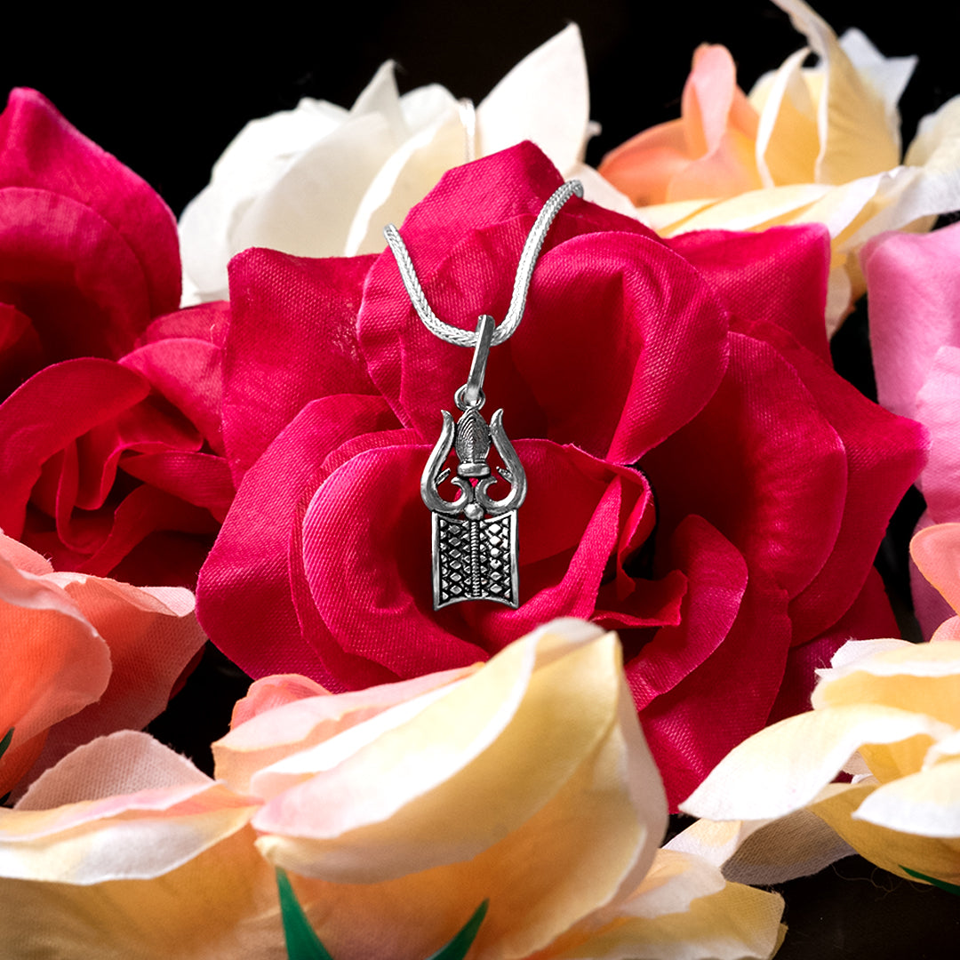 Candrin Trishul Pendent