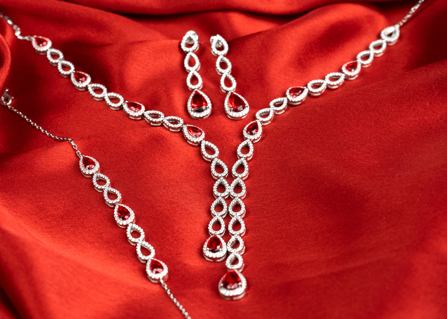 Candrin Leslie Necklace