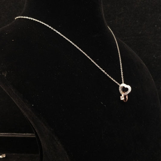 Candrin Heartring Silver Chain Pendent