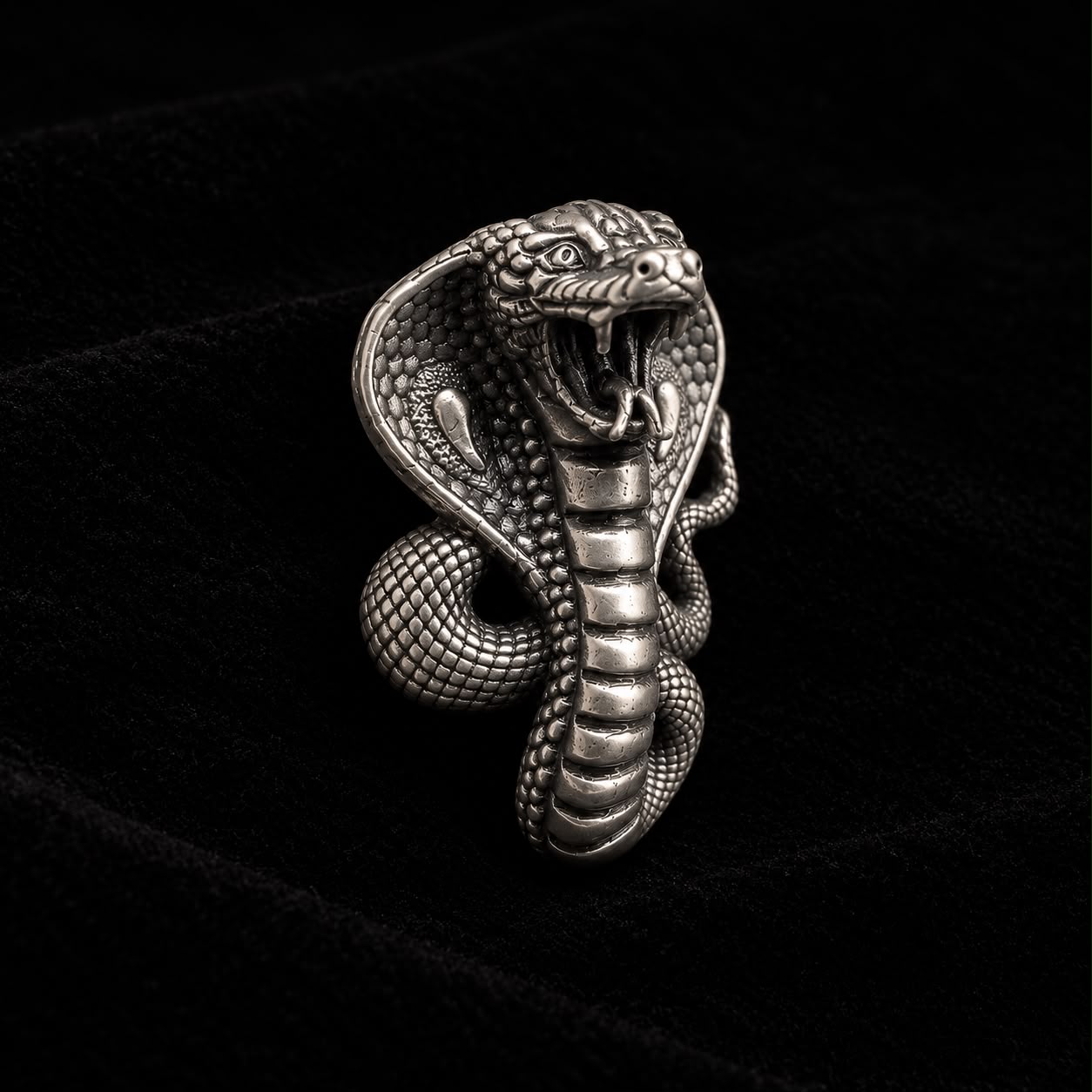 Royal Cobra Antique Silver Finish Brooch Lapel