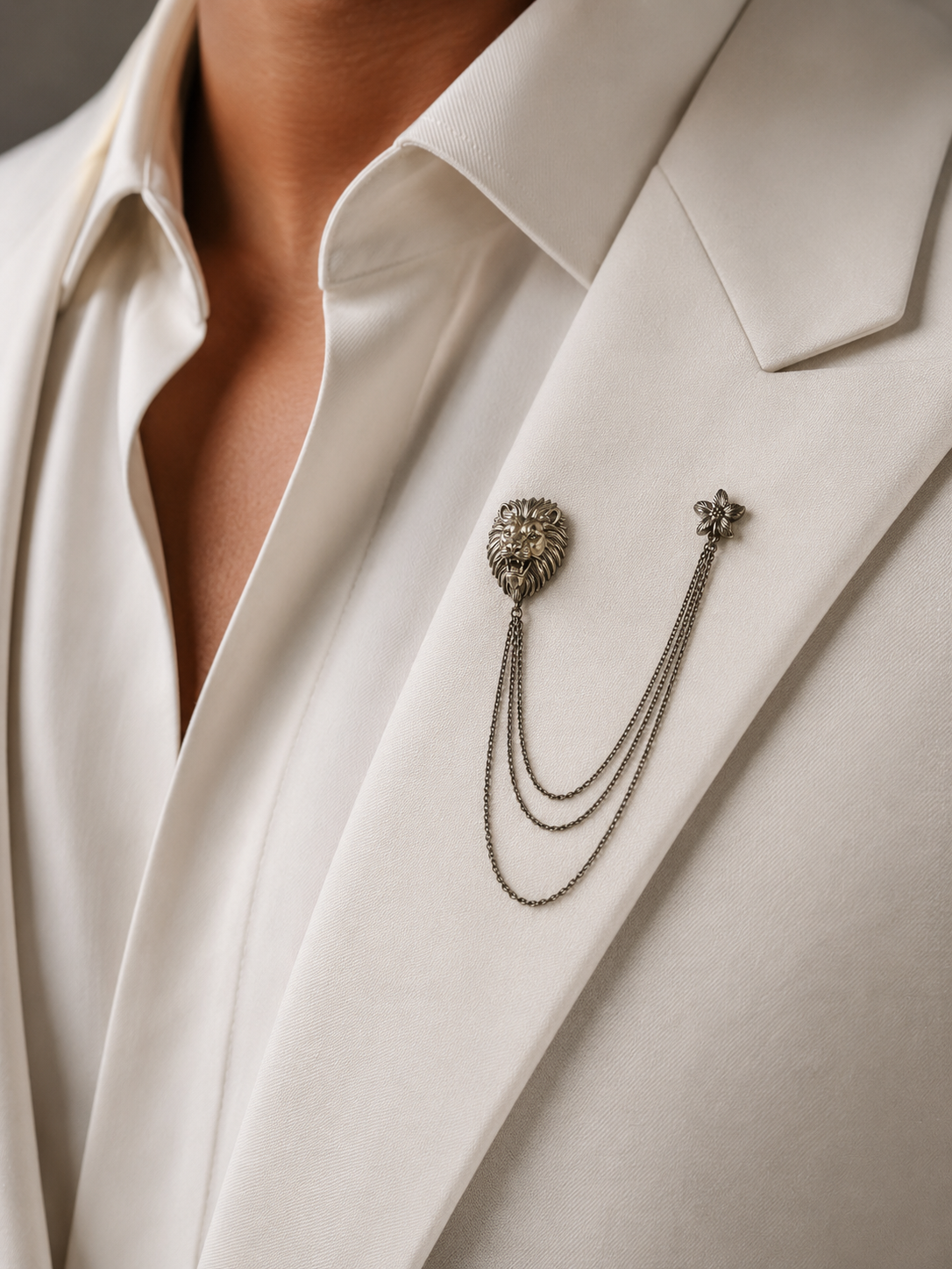 Luxury Lion Head Double Chain Lapel Brooch