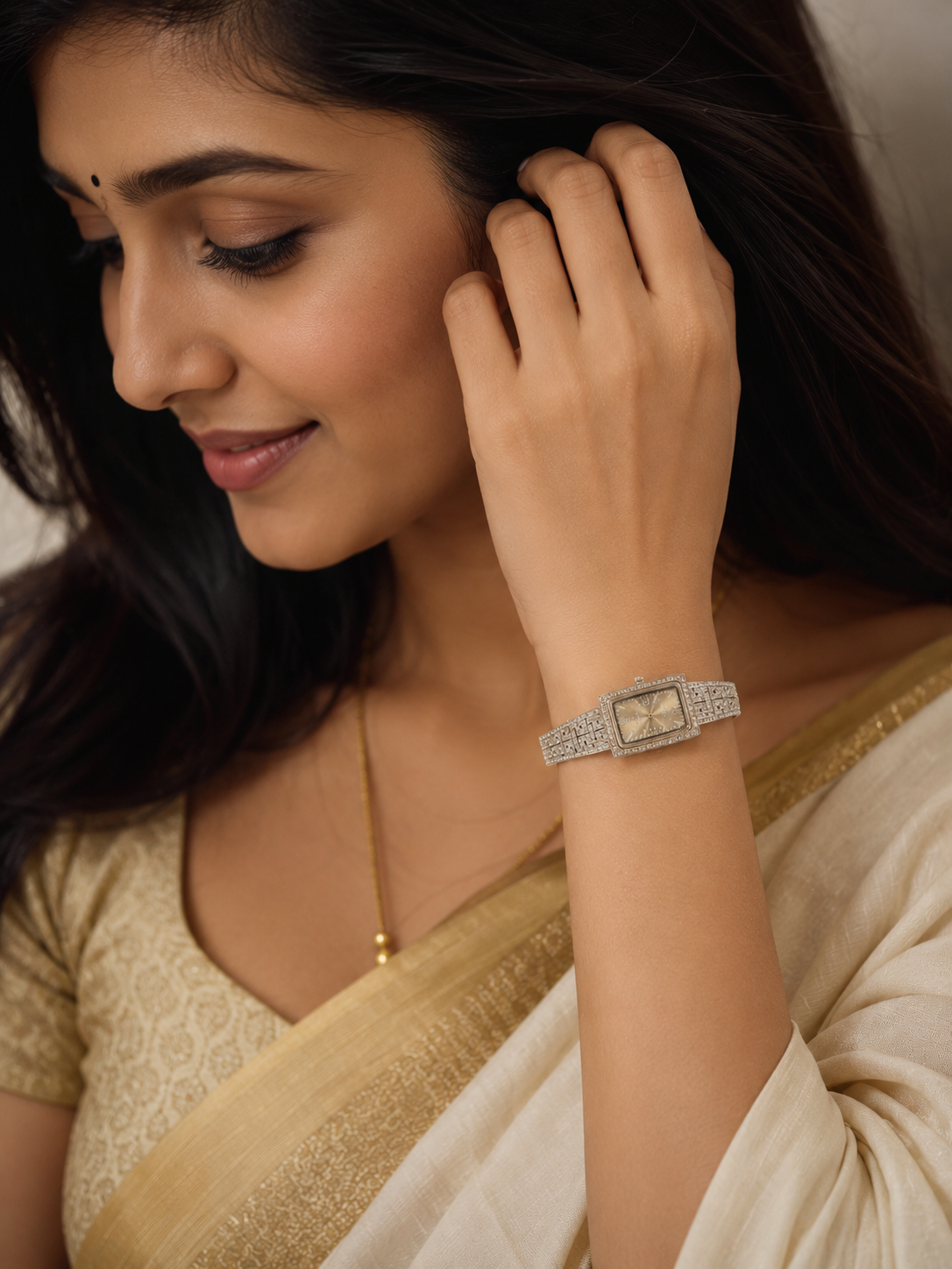 Luxury Silver Crystal Bracelet Watch for Women