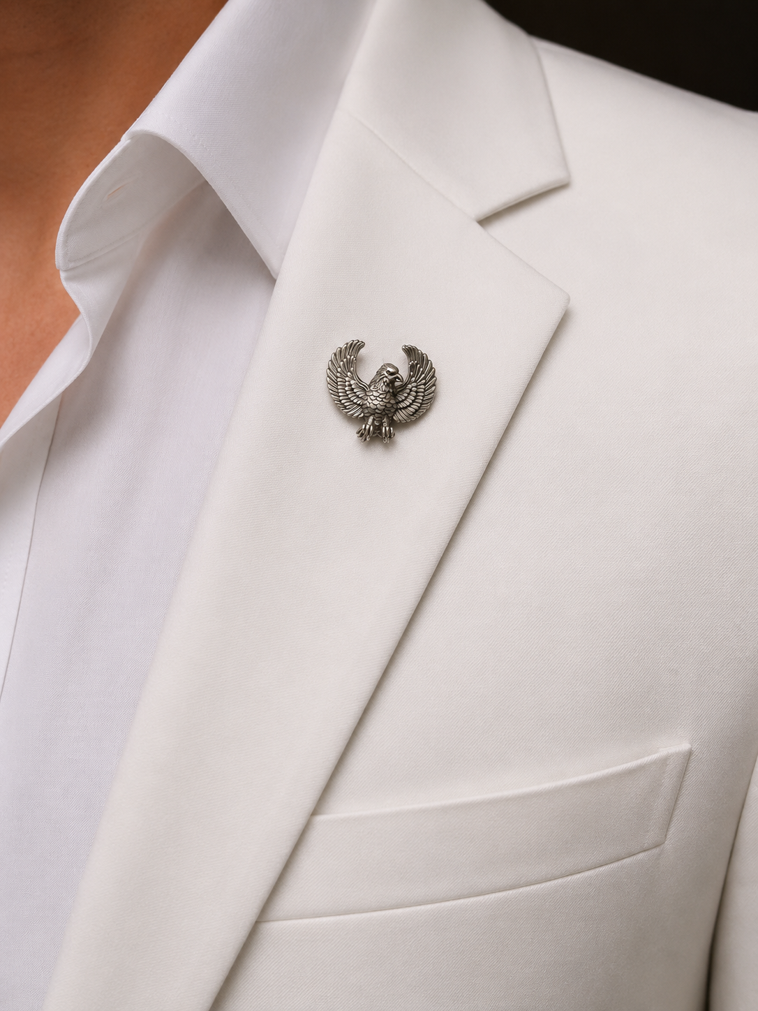Majestic Eagle Designer Brooch Pin – Silver Finish