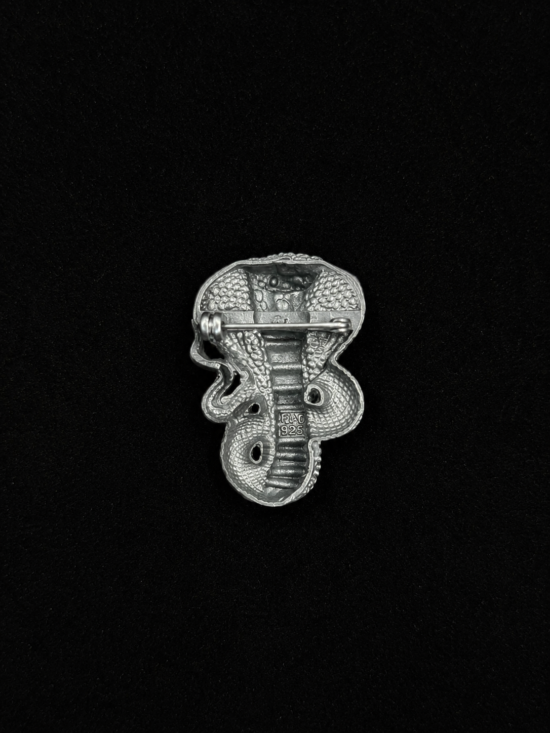 Royal Cobra Antique Silver Finish Brooch Lapel