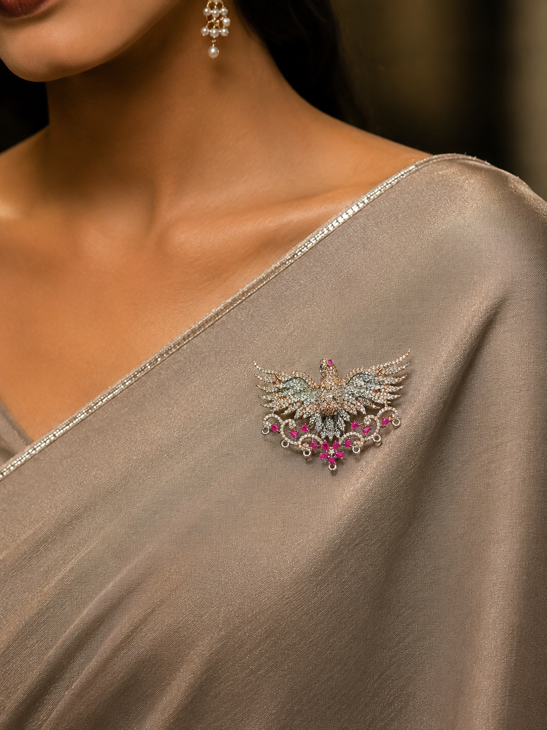 Luxury Crystal Eagle Designer Brooch Pin with Ruby Red Stones