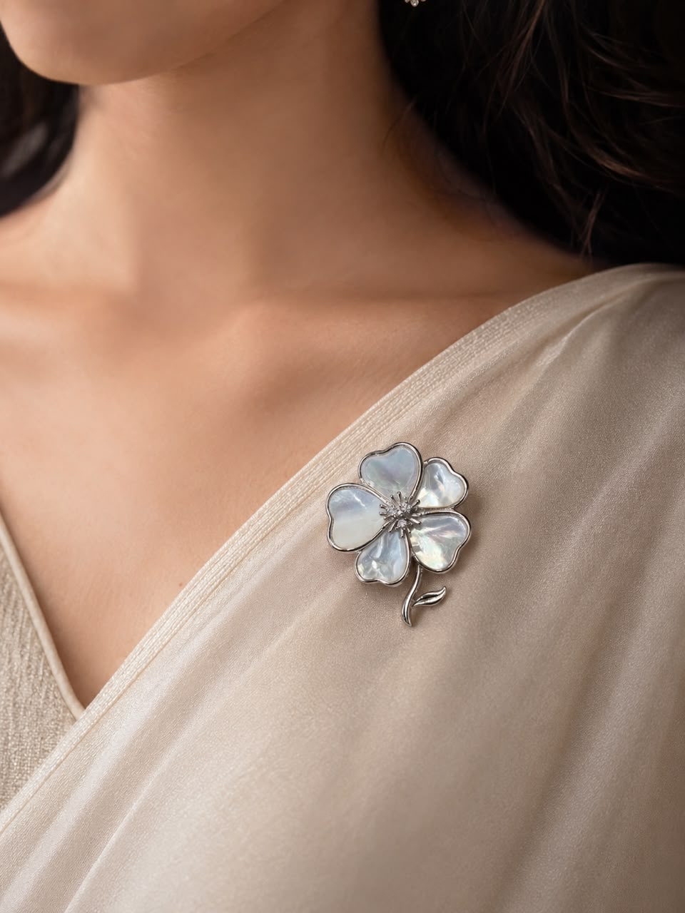 Mother of Pearl Floral Brooch