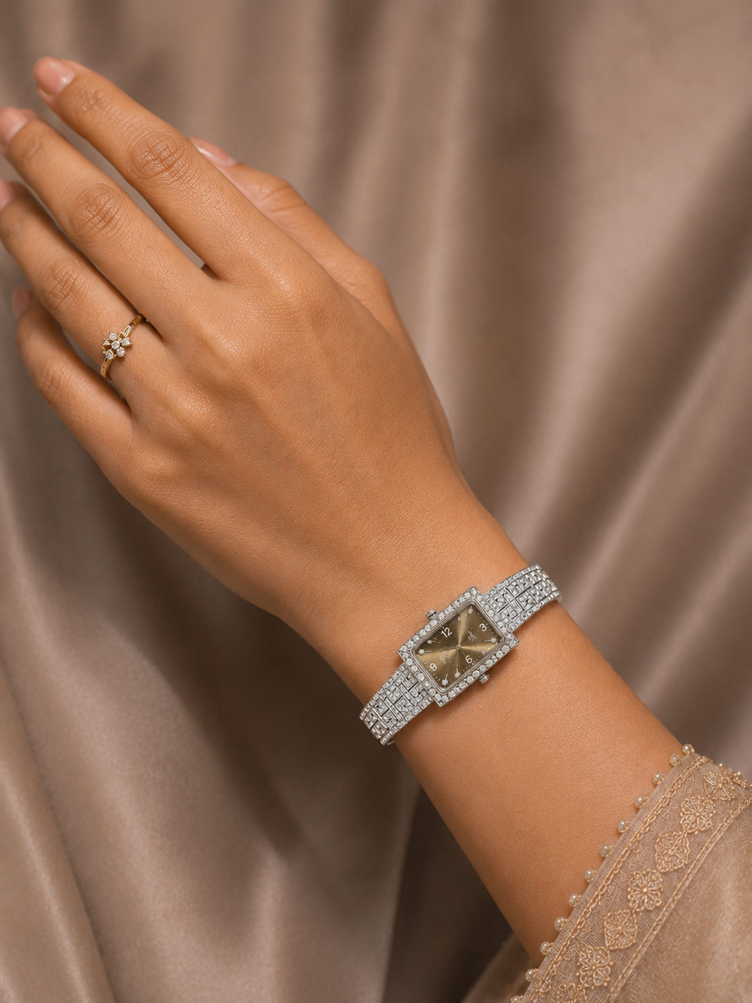 Luxury Silver Crystal Bracelet Watch for Women