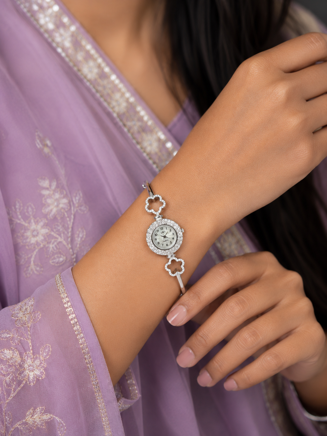 Elegant Silver-Tone Floral Bracelet Watch