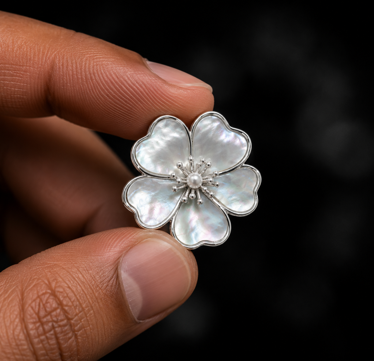 Mother of Pearl Floral Brooch