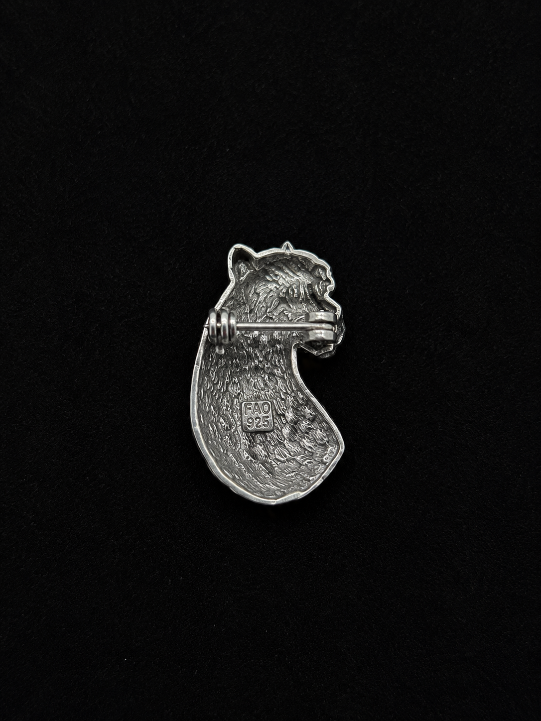 Majestic Leopard Designer Brooch Pin – Silver Finish