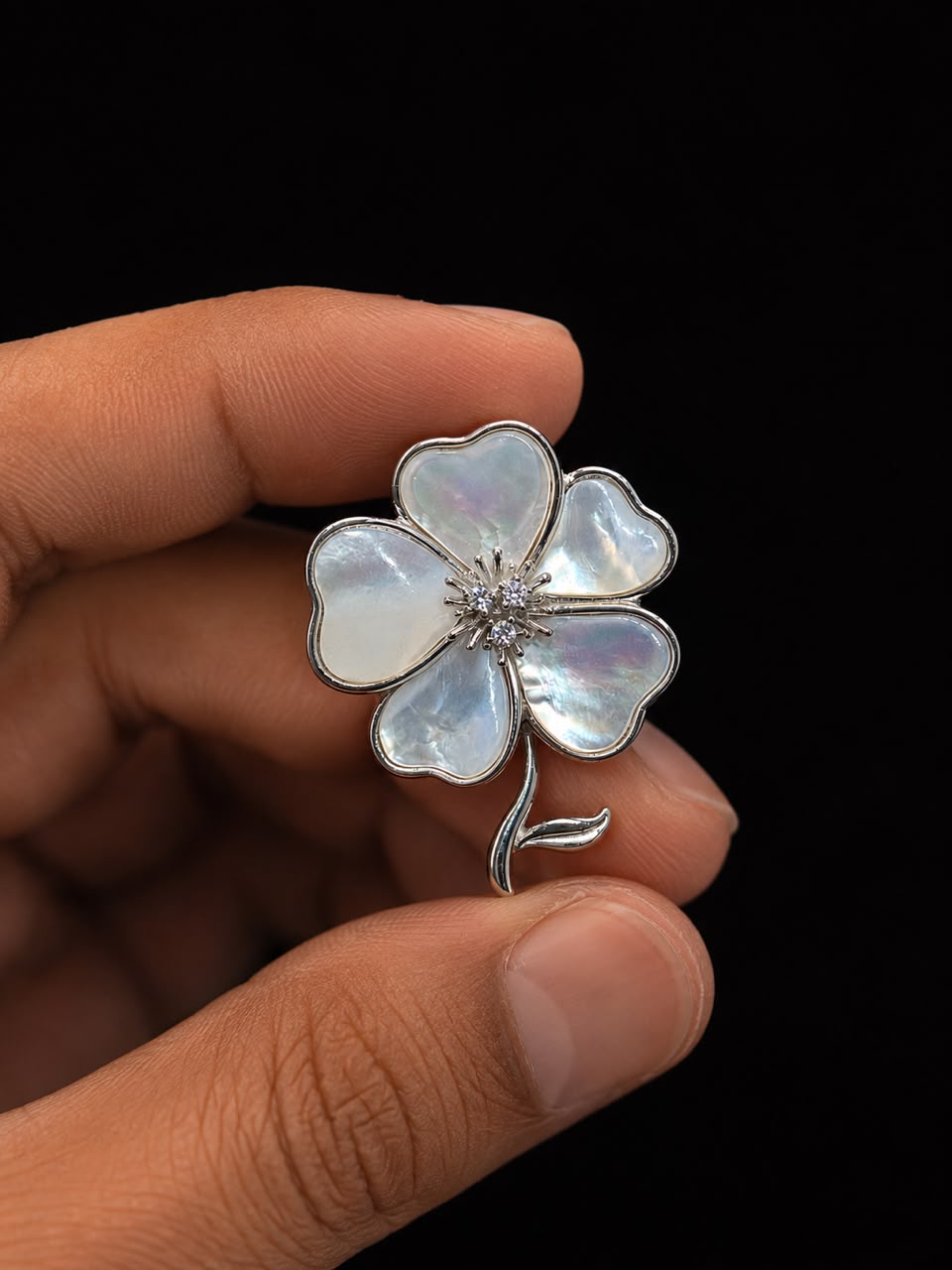 Mother of Pearl Floral Brooch