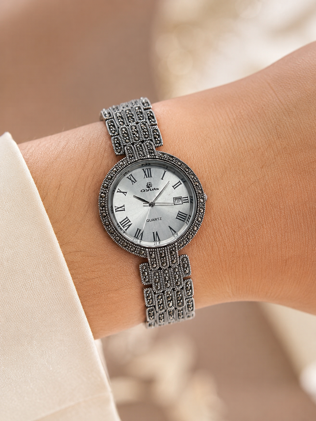 Luxury Silver Crystal Women's Analog Watch